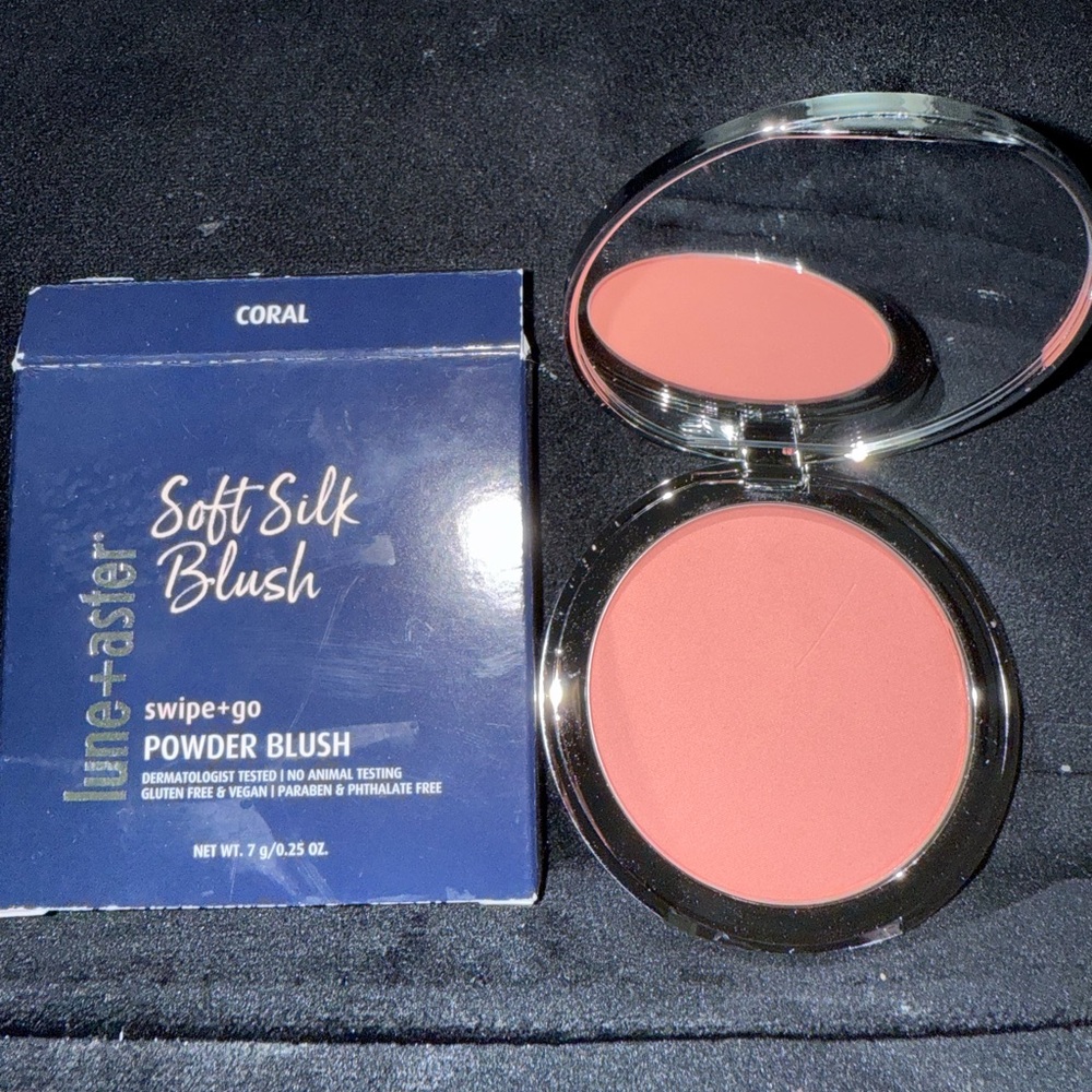 Coral Soft Silk Blush